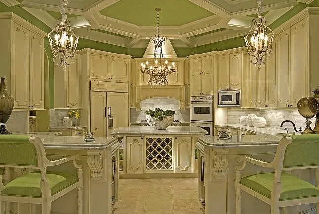 Vibrant Traditional, Contemporary Estate Residence by CIH Design - Photo 3