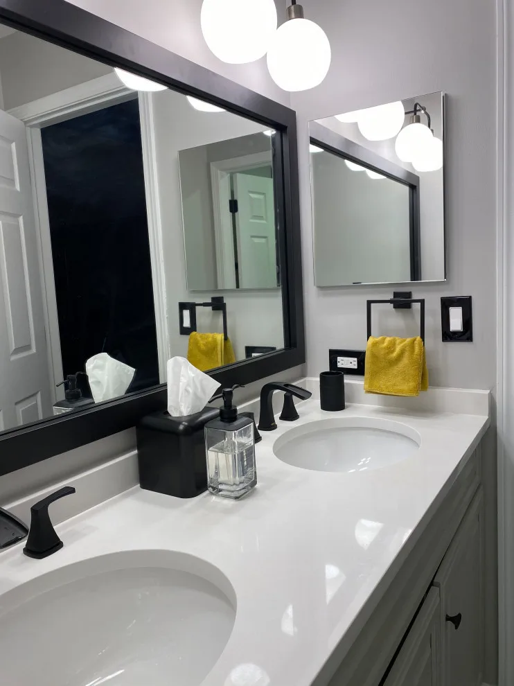 Restroom makeover by Alluring Designs Chicago - Photo 4