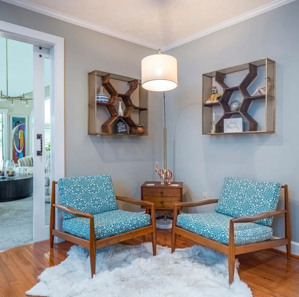 Mid-Century Modern Living Room Renovation by Tipp Interiors - Photo 3