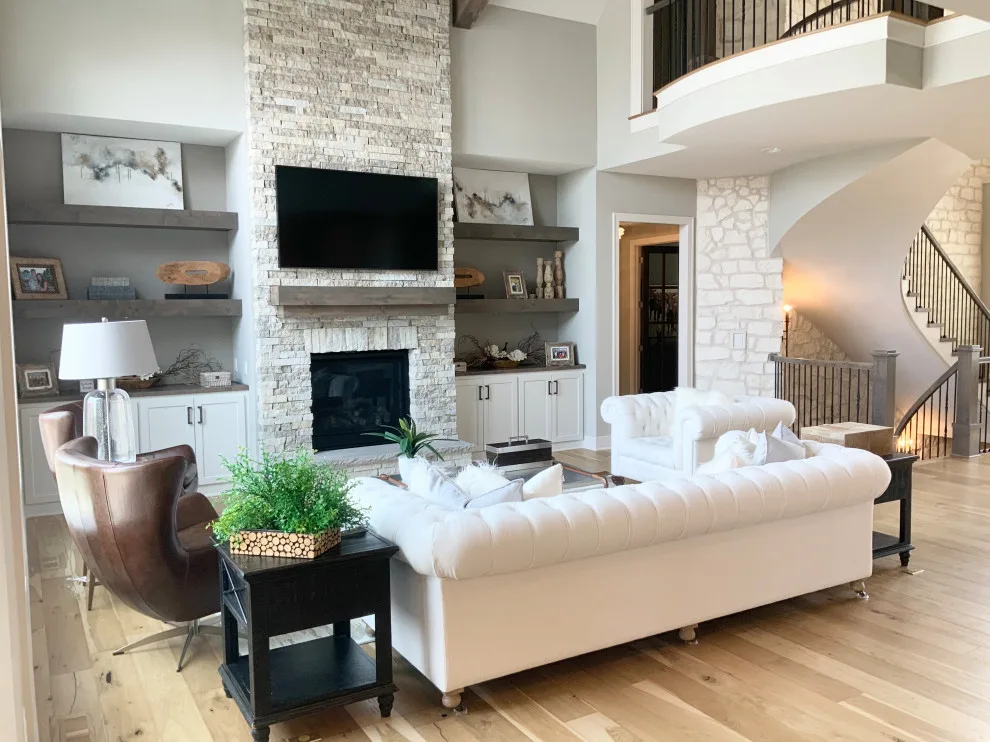Stonegate Home by Surface To Surface Interior Design/Construction - Photo 3