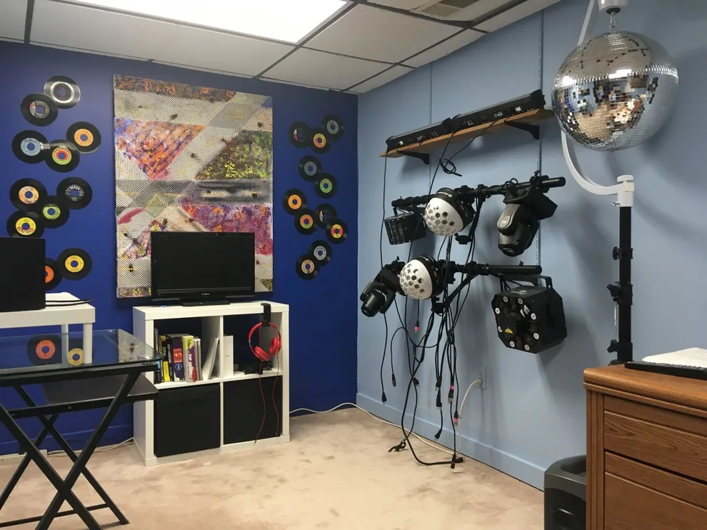 Michael's Design Company - Photo 3
