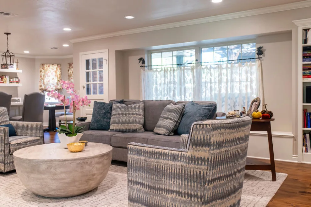 Holly Flinton Design Inc - Photo 11