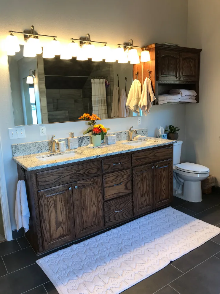 Country-style bathroom by SKD Interiors LLC - Photo 3