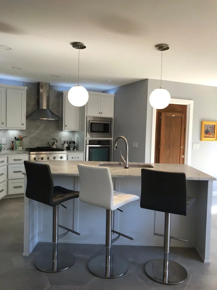A chef's kitchen by Kelly Walton Krause Design - Photo 7