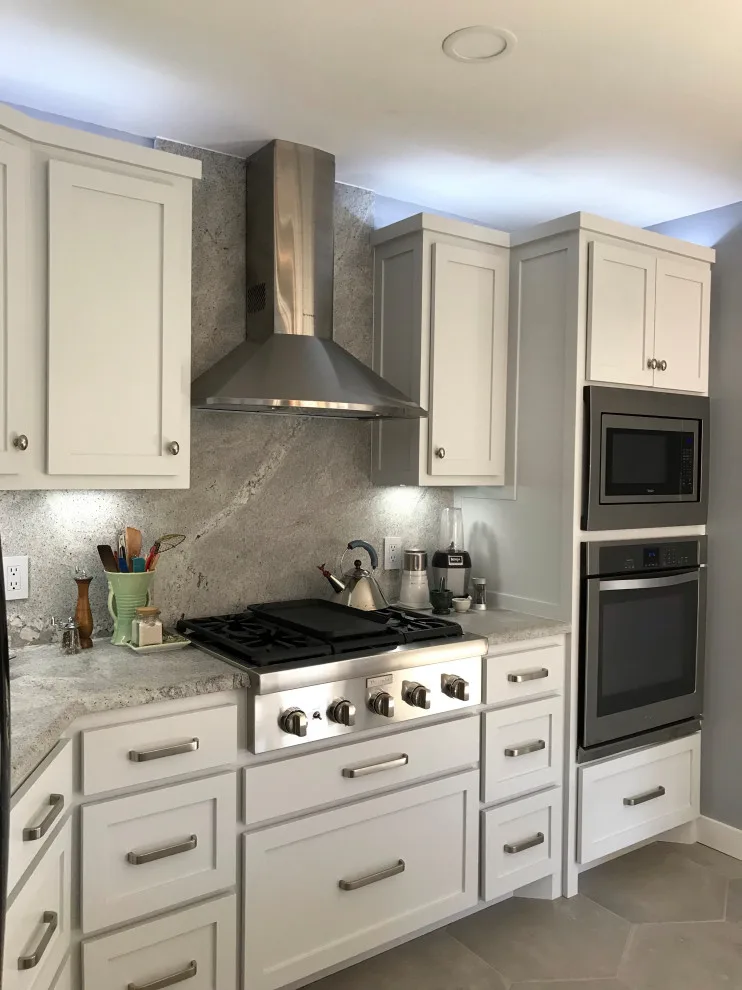 A chef's kitchen by Kelly Walton Krause Design - Photo 6