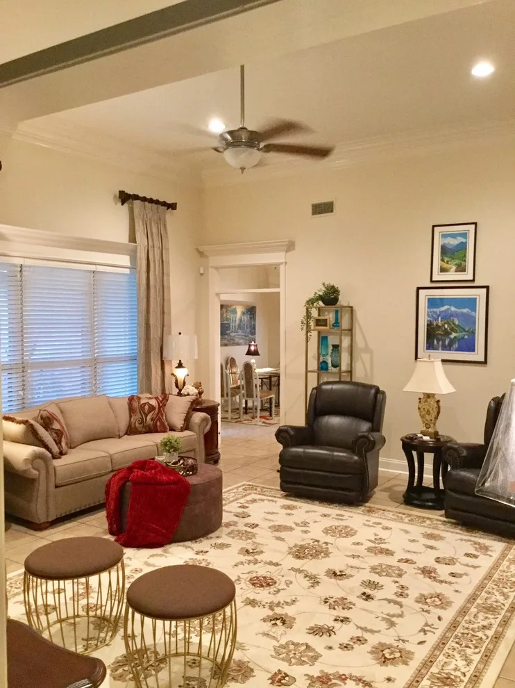Modernized Classic by La Decor - Photo 3
