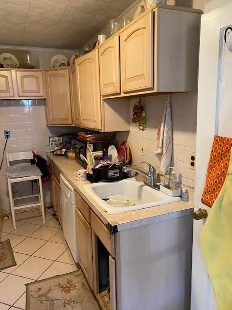 The little Kitchen that can by Creative Interior Designs By Lynda LLC - Photo 11