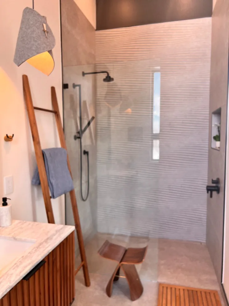 This Fresh Residence Showcases the Latest Design Trends by Vital Space Designs - Photo 54