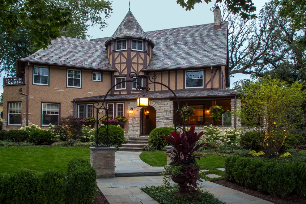 Historic Evanston Retreat by Greenwise Organic Lawn Care And Landscape Design - Photo 4