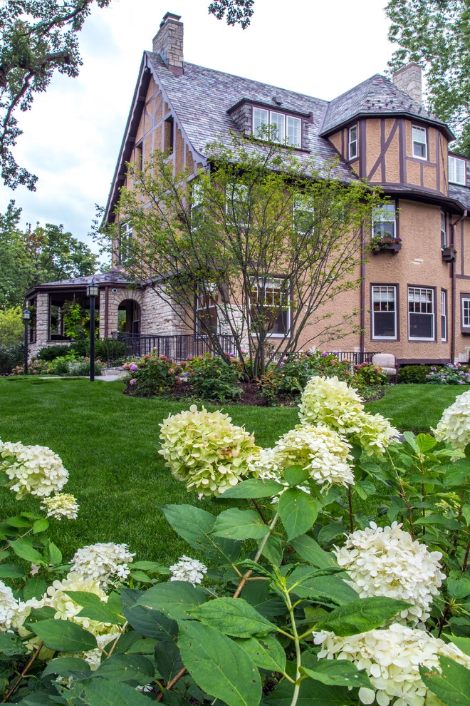 Historic Evanston Retreat by Greenwise Organic Lawn Care And Landscape Design - Photo 36