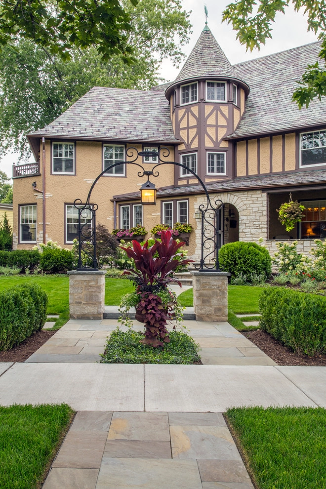 Historic Evanston Retreat by Greenwise Organic Lawn Care And Landscape Design - Photo 7