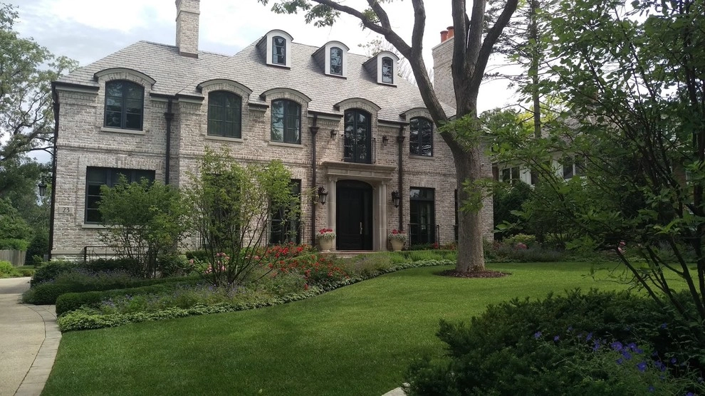 Classic Winnetka Residence by Greenwise Organic Lawn Care And Landscape Design - Photo 3