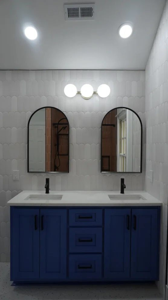 Children's/Visitor's Bathroom by Dust To Diamonds Designs - Photo 9