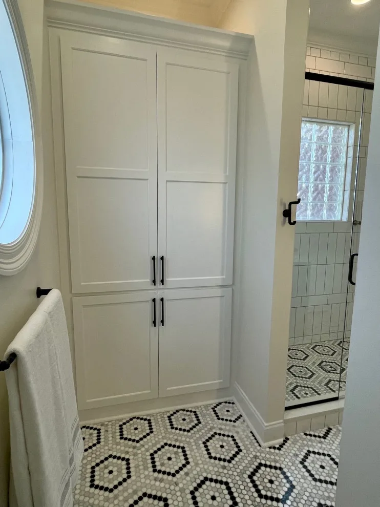 Annandale Kitchen and Main Bathroom Remodel by Samantha Smith Designs - Photo 15