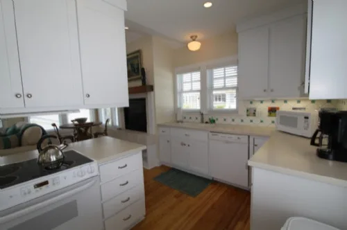 Kitchen and Bath Transformations by GMF Home Interiors Llc - Photo 12