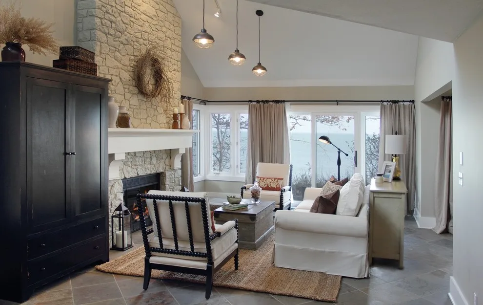 Lakeshore Apartment by Welcome Home Design Group - Photo 3