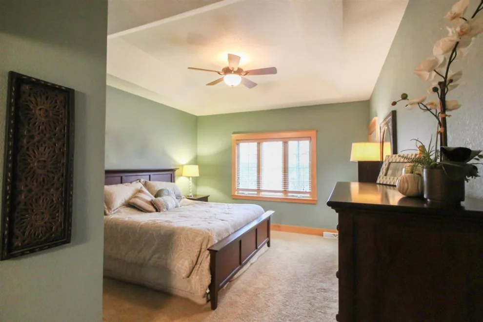 Interior Designs by Laurie Lundgren COLOR & DESIGN - Photo 19