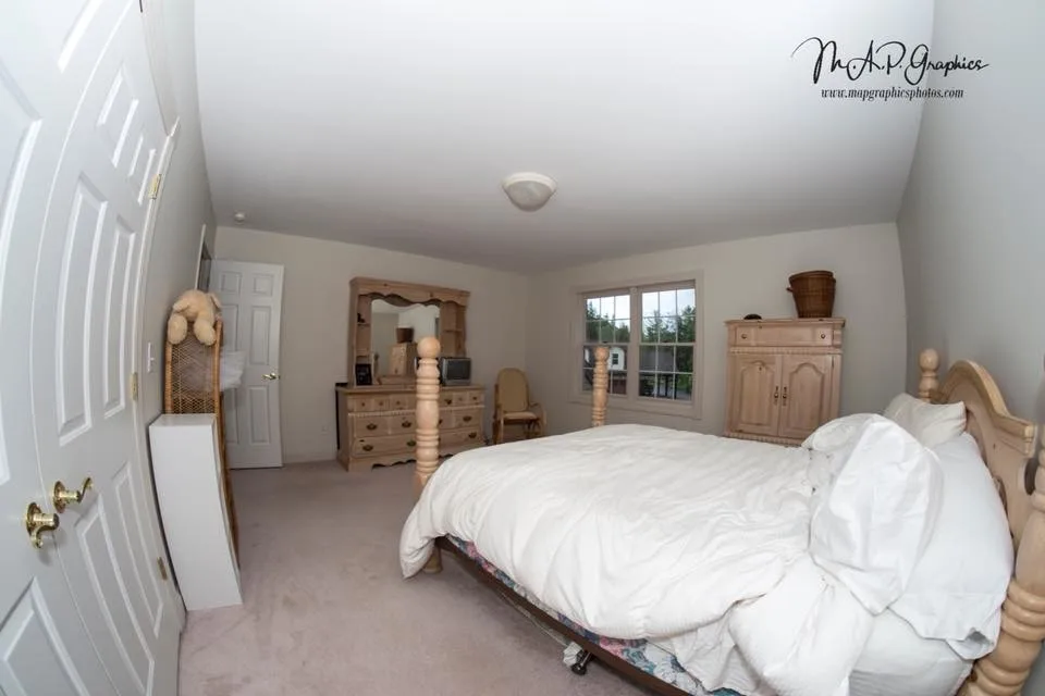 Guest Room in Rotterdam, NY by Drew Koniszewski - Photo 10