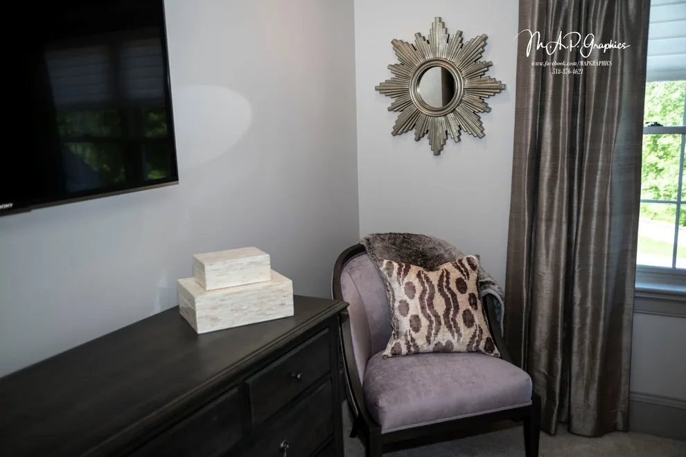 Guest Room in Rotterdam, NY by Drew Koniszewski - Photo 4