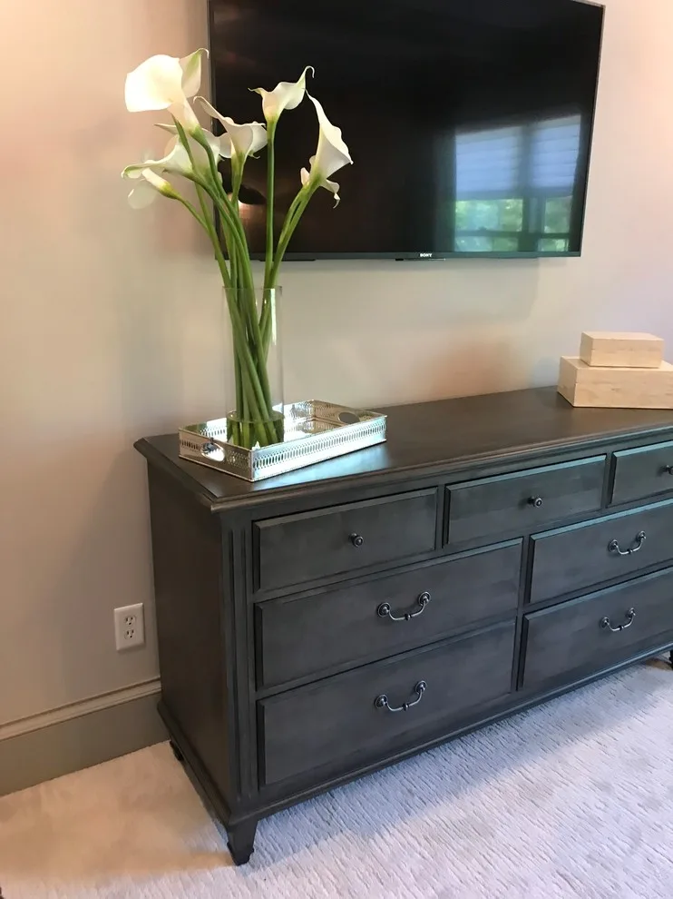 Guest Room in Rotterdam, NY by Drew Koniszewski - Photo 19