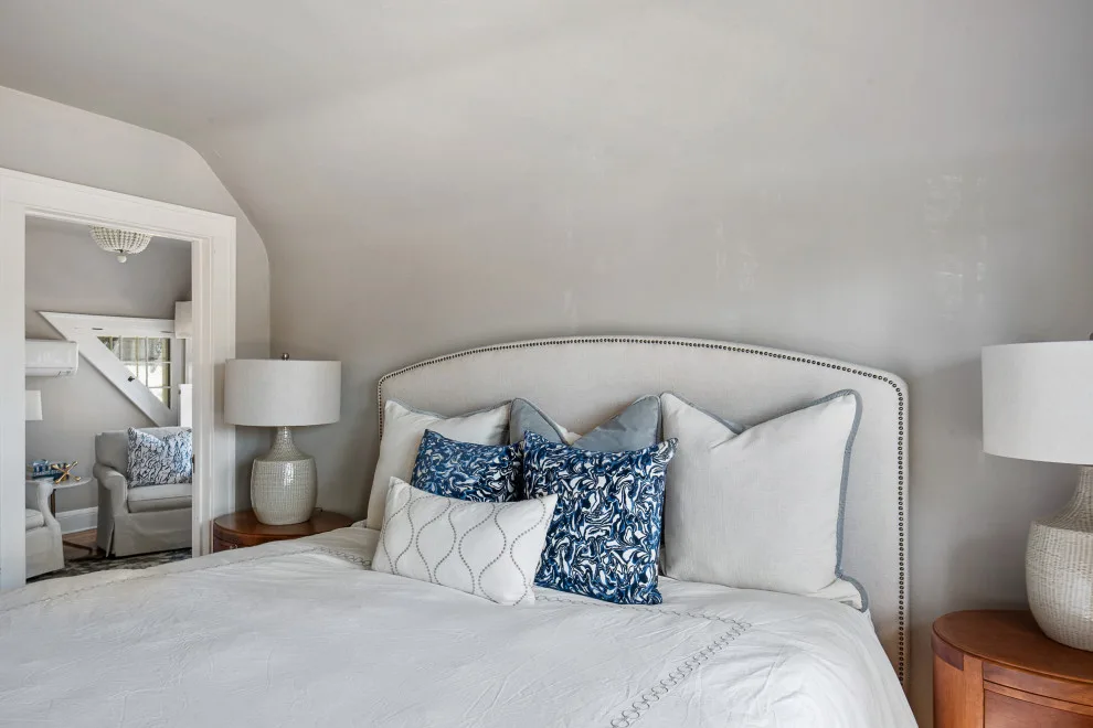 Linden Hills Cottage by Timothy Briscoe Interiors - Photo 13
