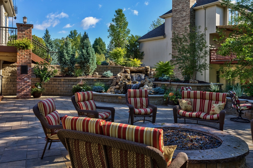 Spectacular Outdoor Entertainers Dream by Groundscapes, Inc. - Photo 12