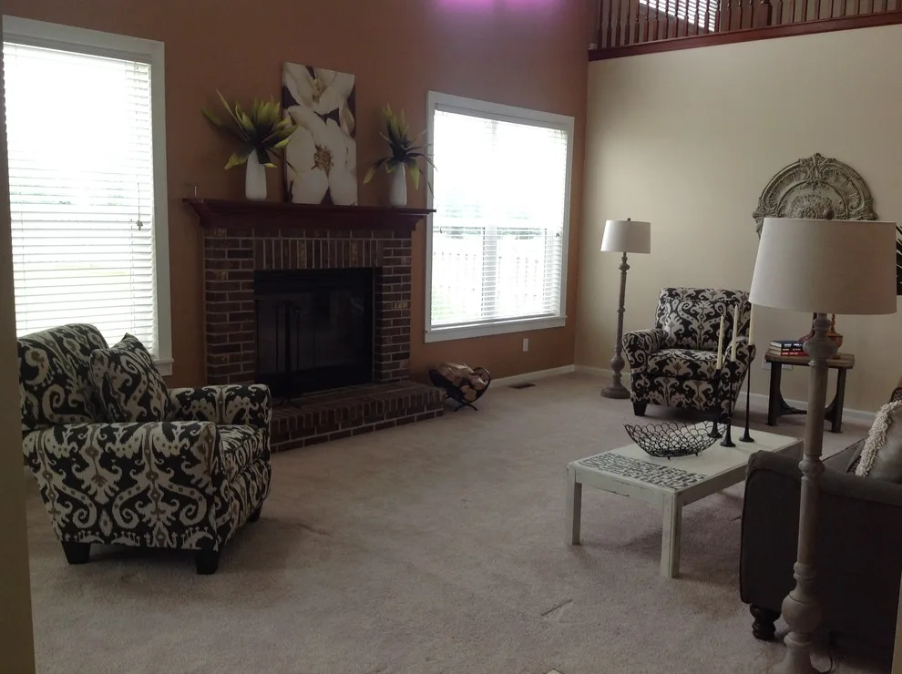Lounge Interior Design by Staging By Bekki - Photo 5