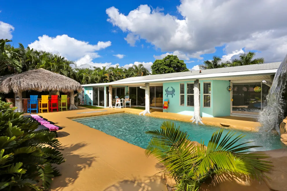 Majestic Villa Getaway by Teri Meagher - Photo 3