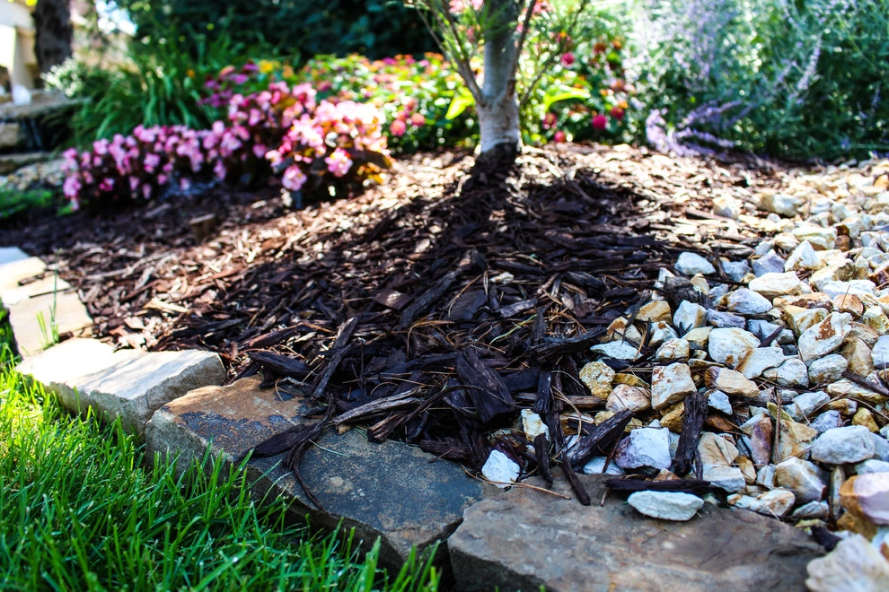 Beautiful Private Garden with Artisanal Design by Groundscapes, Inc. - Photo 13