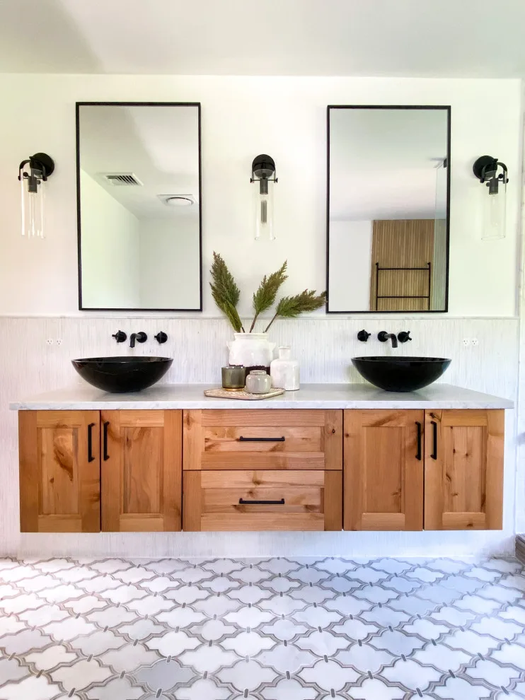 Main Bathroom Renovation by Grayscale Homes - Photo 8