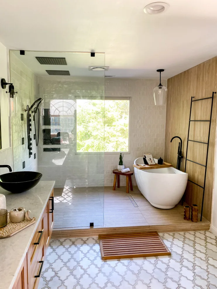 Main Bathroom Renovation by Grayscale Homes - Photo 13