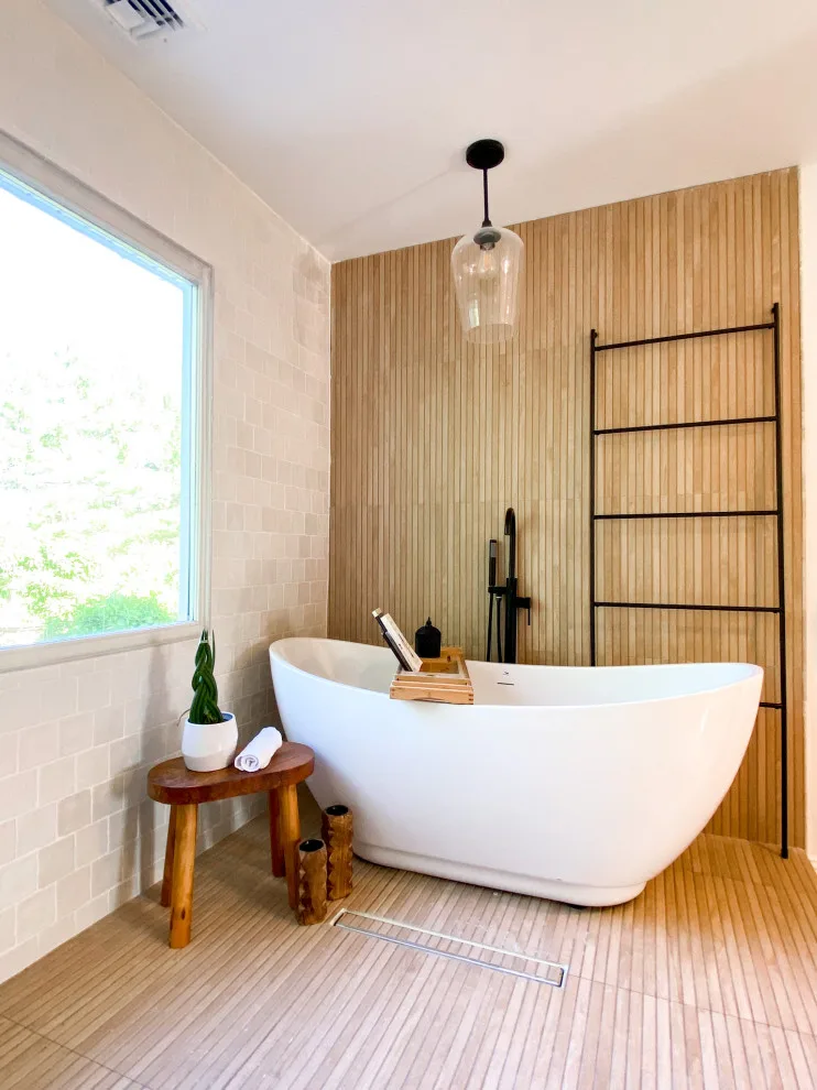 Main Bathroom Renovation by Grayscale Homes - Photo 2