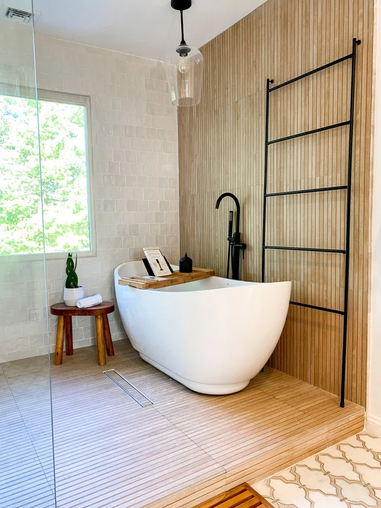 Main Bathroom Renovation by Grayscale Homes - Photo 4
