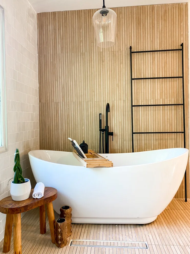 Main Bathroom Renovation by Grayscale Homes - Photo 11