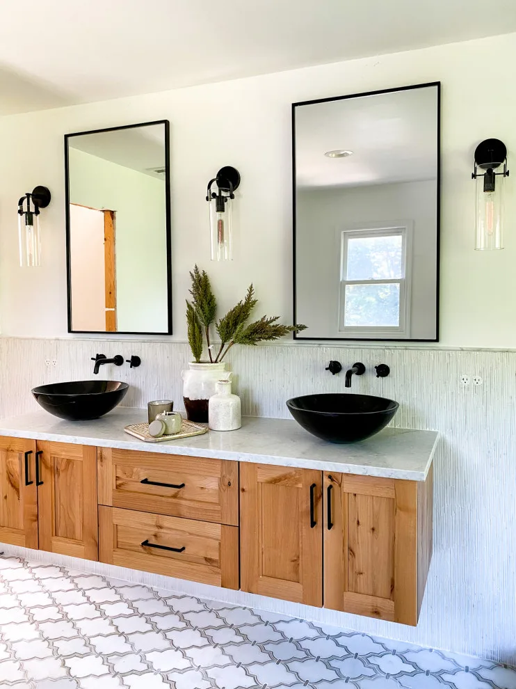 Main Bathroom Renovation by Grayscale Homes - Photo 9