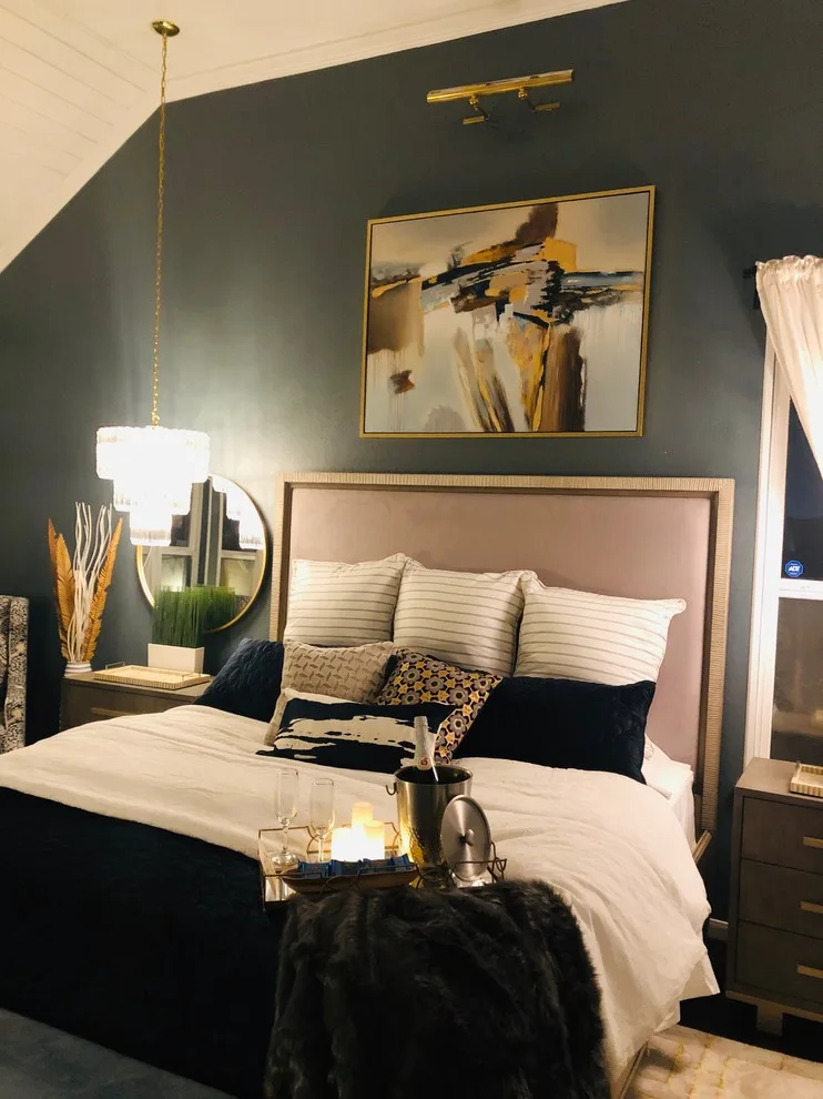 Lavender And Gray Interiors - Photo 10