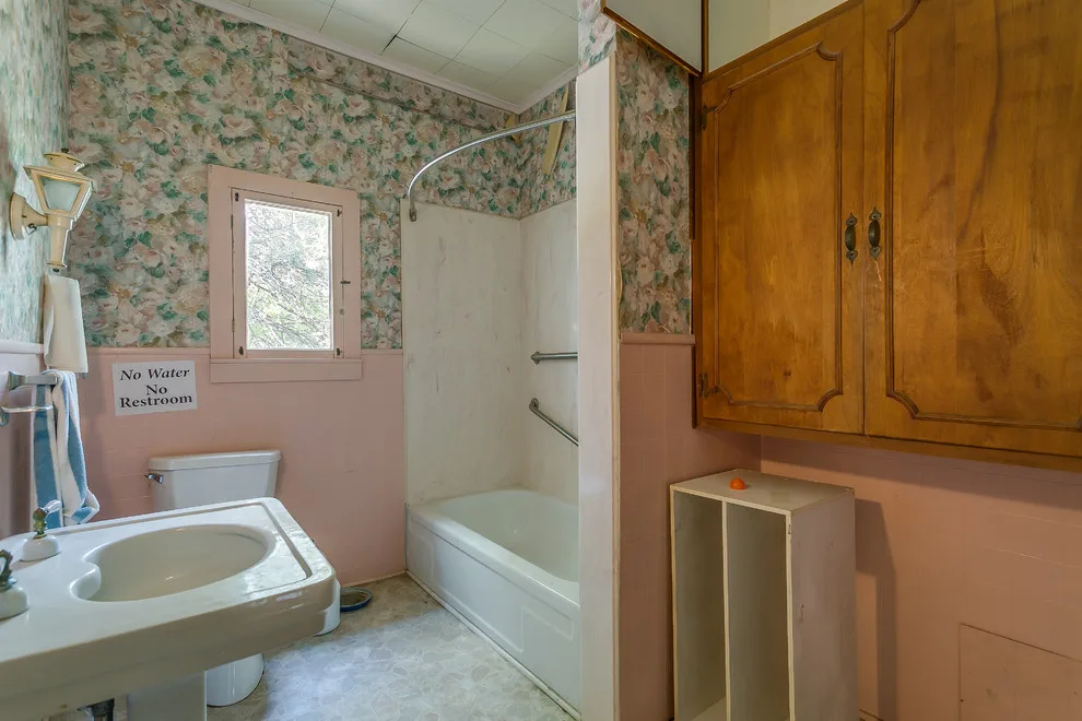 Meadowvale by Mission Accomplished Interior Design & Staging - Photo 5