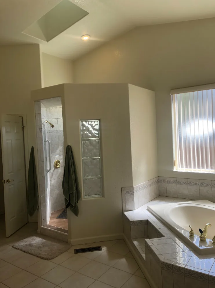 SECLUDED VALLEY PRIMARY BATHROOM & CLOSET by Sarah Blackbern Interiors - Photo 15