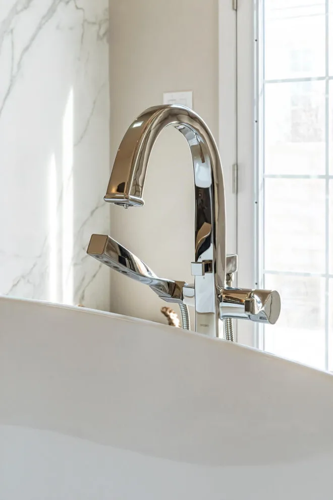 SECLUDED VALLEY PRIMARY BATHROOM & CLOSET by Sarah Blackbern Interiors - Photo 47