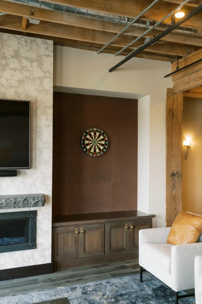 Contemporary Apartment Redefined by Wiles Design Group - Photo 24