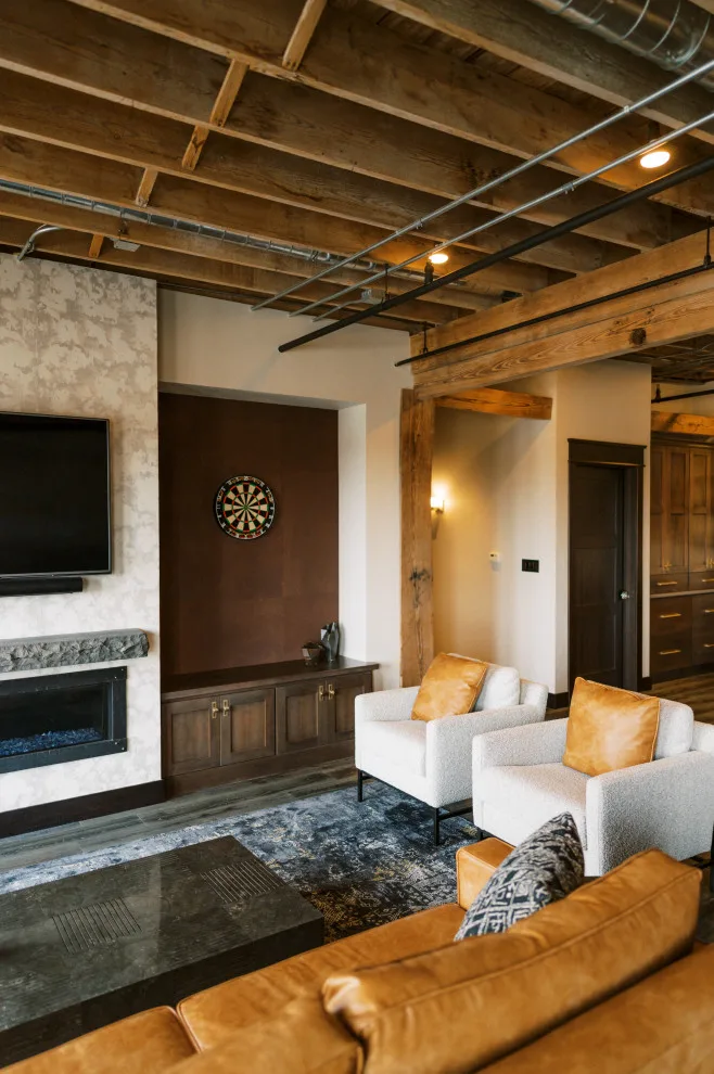 Contemporary Apartment Redefined by Wiles Design Group - Photo 6