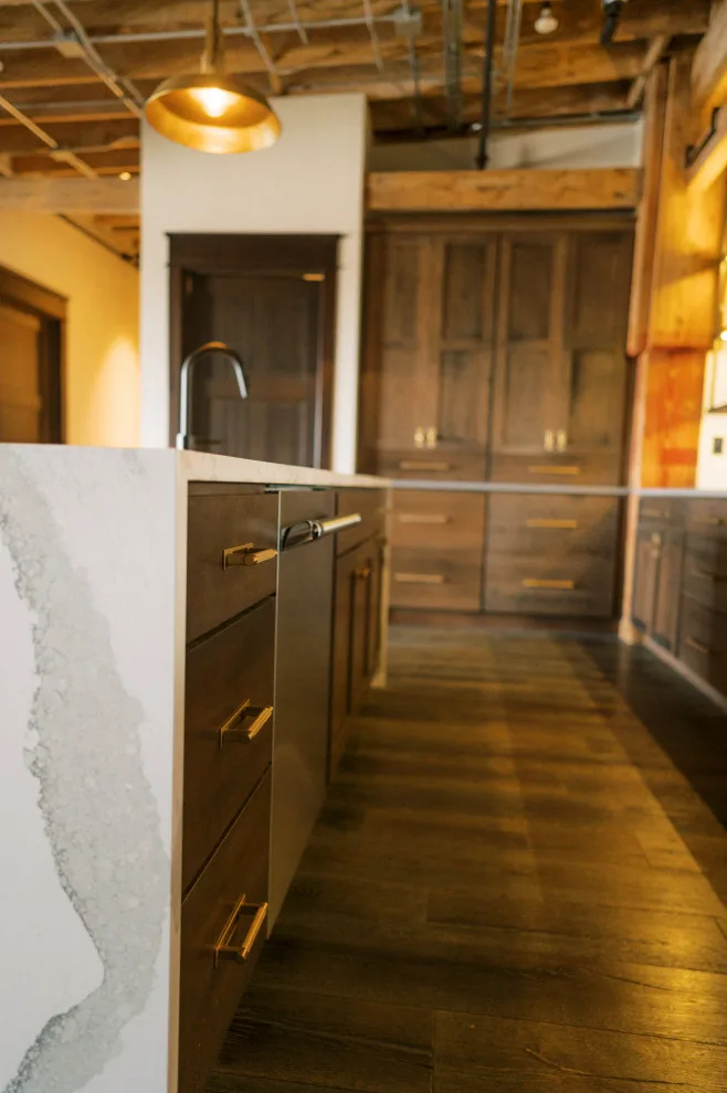 Contemporary Apartment Redefined by Wiles Design Group - Photo 28