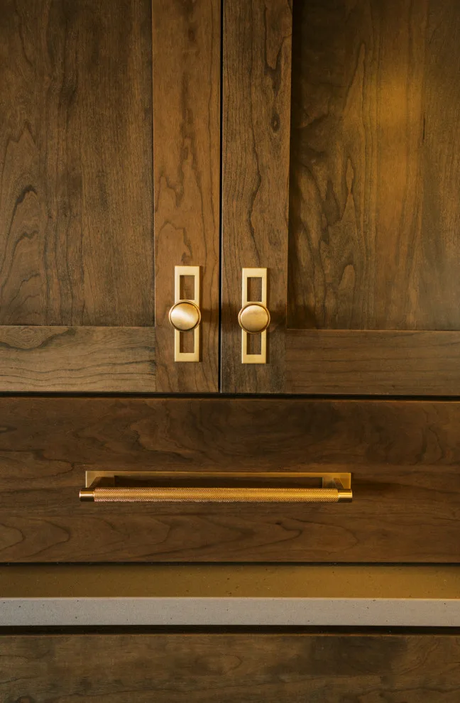 Contemporary Apartment Redefined by Wiles Design Group - Photo 37