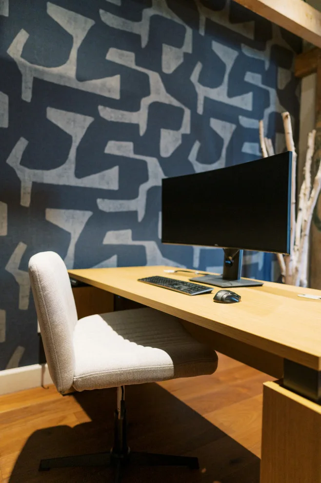 Contemporary Apartment Redefined by Wiles Design Group - Photo 22