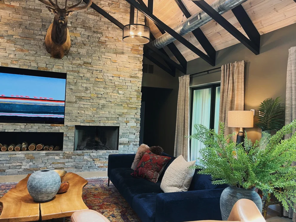 Contemporary Gathering Space by DesignFive, LLC - Steve Shorthouse - Photo 12