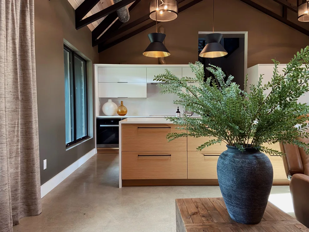 Contemporary Gathering Space by DesignFive, LLC - Steve Shorthouse - Photo 5