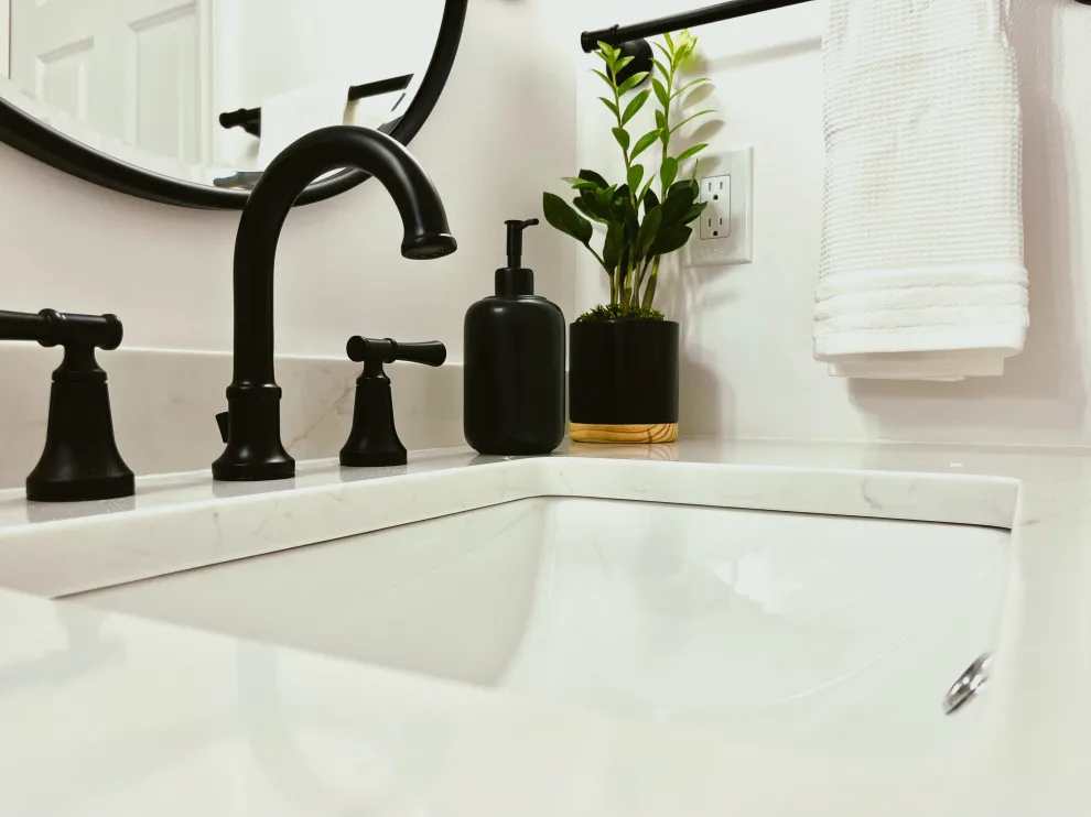 Contemporary Jack and Jill Bathroom by DesignFive, LLC - Steve Shorthouse - Photo 5
