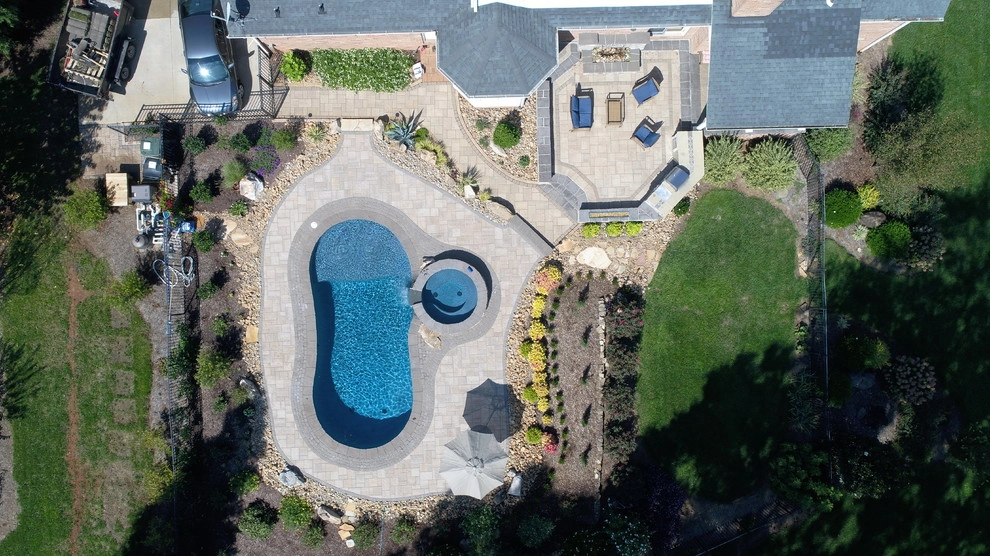 Landscape / Gas Fire / Outdoor Kitchen / Pool / Multi-level Pool by H2O-Matic Outdoor Creations - Photo 3