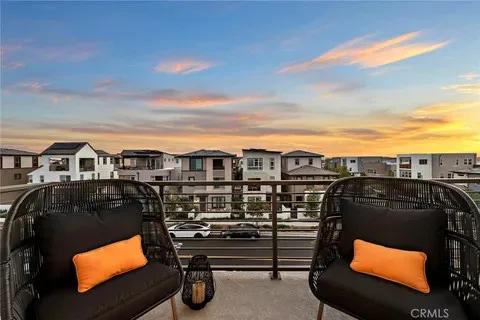 Orange County Preparation by HOM Staging & Design - Photo 2