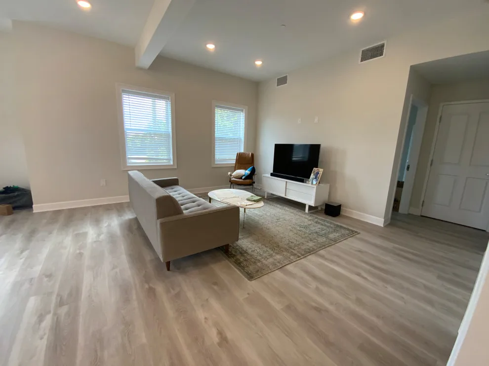 Mid-Century Modern Apartment Upgrade by Grayscale Homes - Photo 18